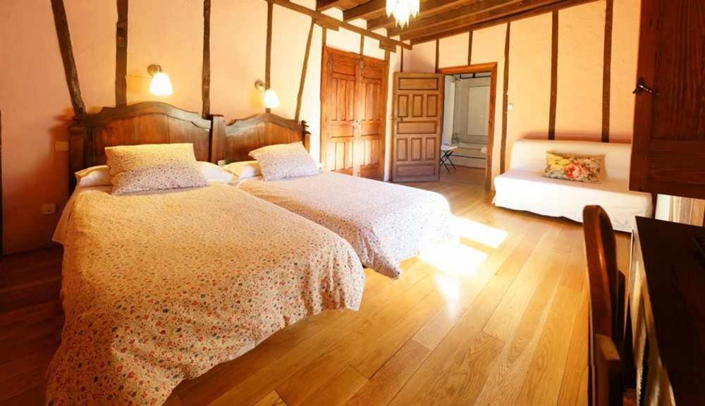 Posada El Canchal Arenas de San Pedro Eksteriør bilde